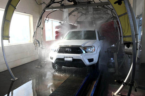 Washing the exterior of your vehicle is the last step in cleaning up a messy car.